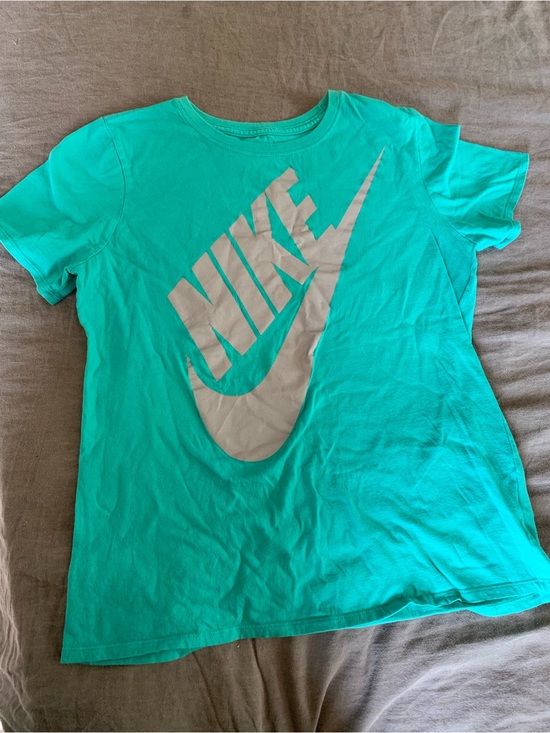 Nike Tops - ⚡️5 for $25⚡️ Nike Teal Logo Tee L